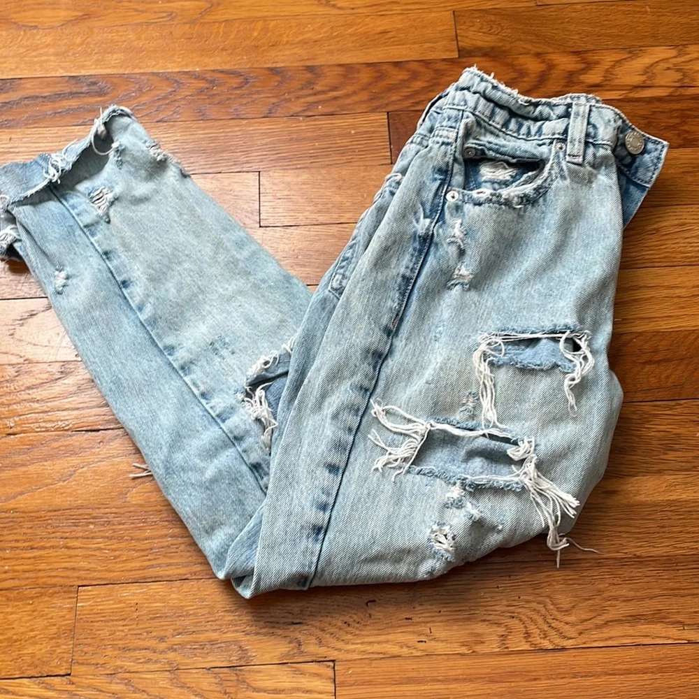 Garage Mom Jeans - Picture 3 of 3